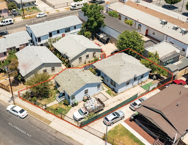 11012 Willowbrook Ave, Los Angeles, CA à vendre - Photo de l’immeuble – Image 2 sur 18