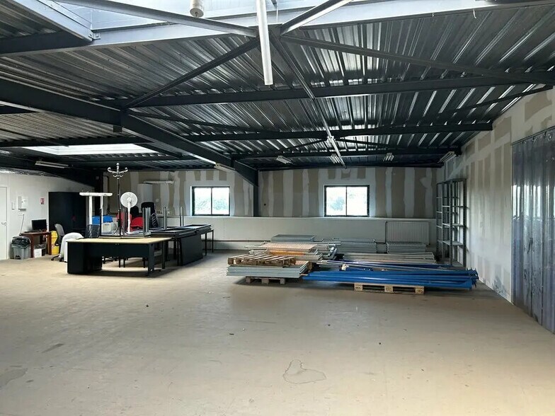 Bureau dans SAINT-OUEN-L'AUMONE à louer - Photo de l’immeuble – Image 2 sur 10