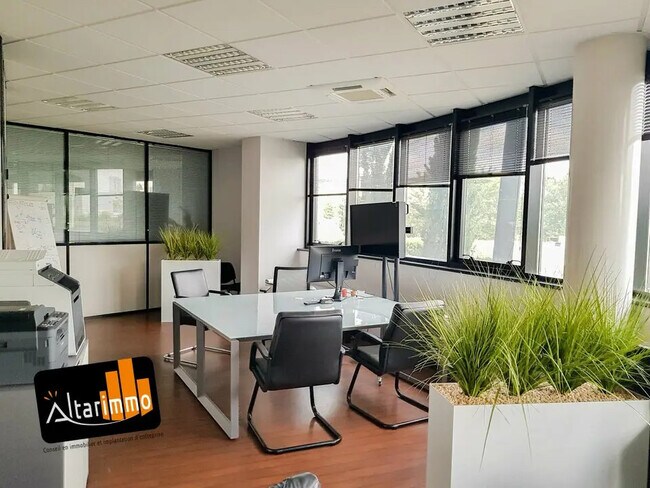 Plus de détails pour Bureau à louer