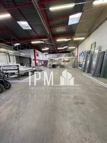 Local d’activités dans Marseille à louer - Photo intérieure – Image 2 sur 12