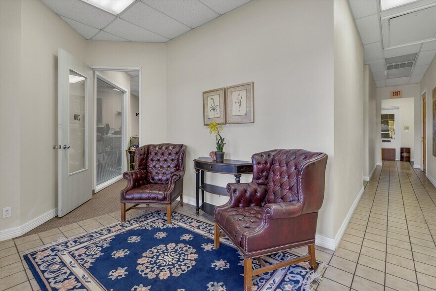 1001 Hampshire Ln, Richardson, TX à louer - Hall d’entrée – Image 2 sur 9