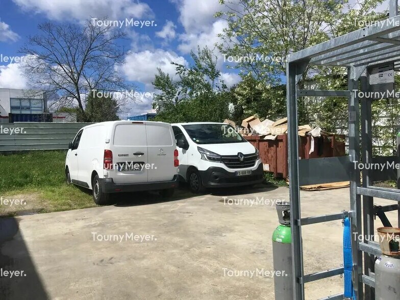 Local d’activités dans Mérignac à louer - Photo de l’immeuble – Image 3 sur 7