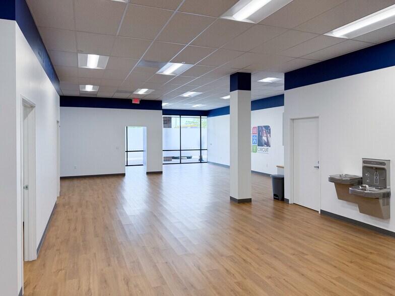 16002-16078 SW Tualatin Sherwood Rd, Sherwood, OR à louer - Photo de l’immeuble – Image 3 sur 9