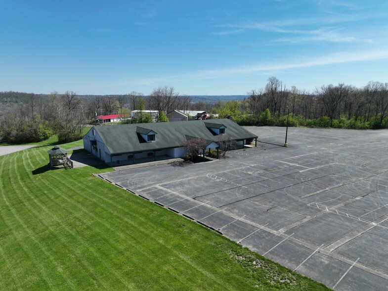 9680 Cilley Rd, Cleves, OH à louer - Photo principale – Image 1 sur 2