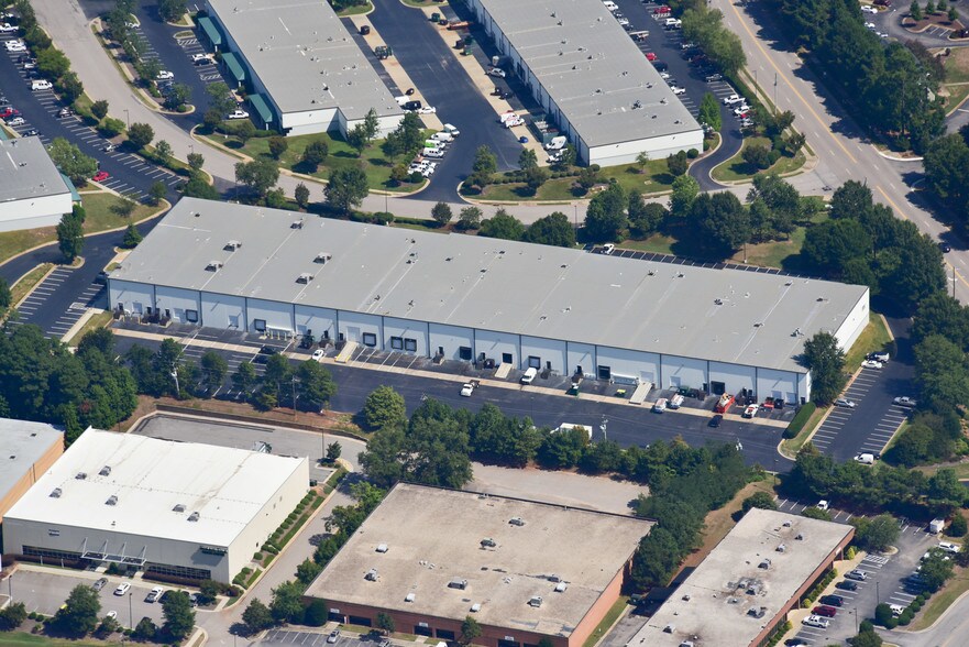2101 Westinghouse Blvd, Raleigh, NC à louer - Aérien – Image 3 sur 4