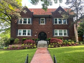 Plus de détails pour 7700 Shirley Dr, Clayton, MO - Logement à vendre
