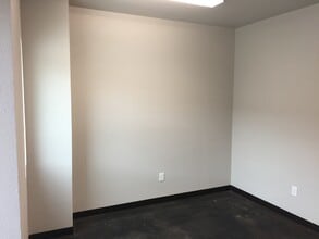 5501 Fishtrap Rd, Denton, TX à louer Photo intérieure– Image 2 sur 9