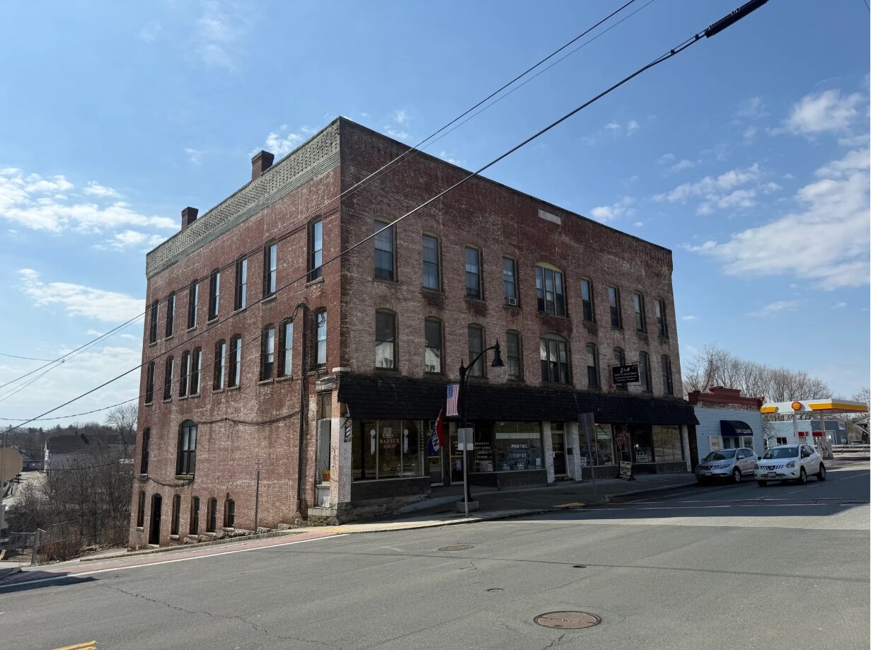 106 Main St, Spencer, MA à vendre Photo principale– Image 1 sur 5