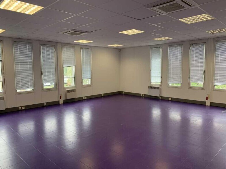 Bureau dans Bordeaux à louer - Photo intérieure – Image 3 sur 10