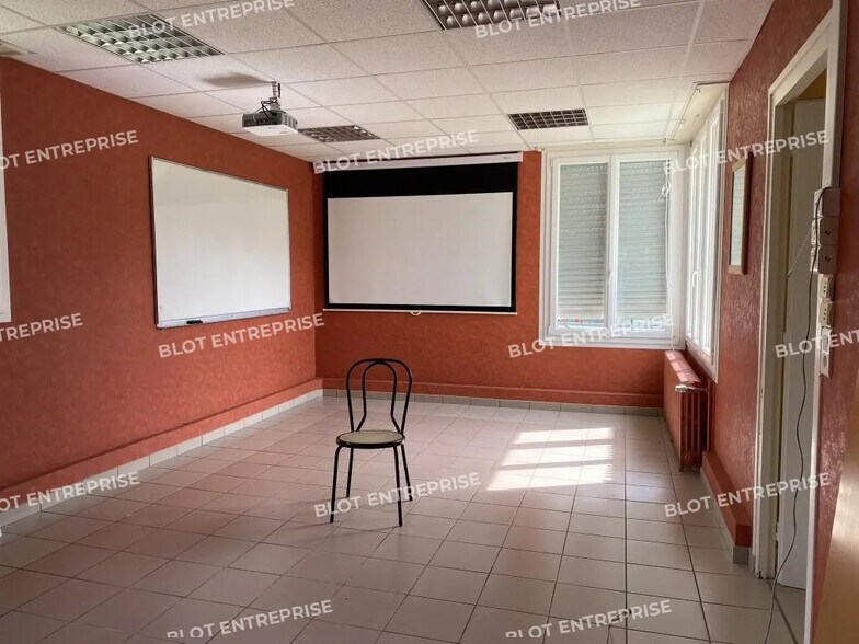 55 Rue De Dinan, Pleurtuit à louer - Photo de l’immeuble – Image 3 sur 13