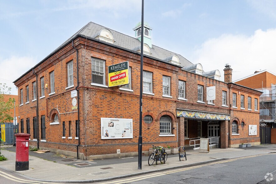 161 Northwold Rd, Londres à louer - Photo principale – Image 1 sur 2