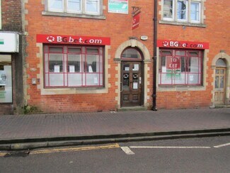 Plus de détails pour 69-71 High St, Newport Pagnell - Local commercial à louer