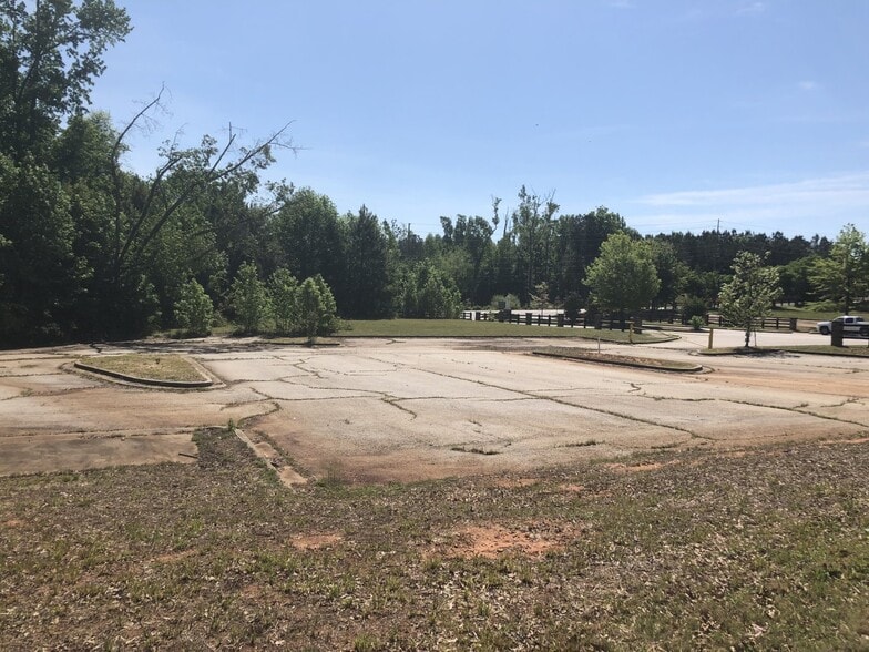 AVALON Pky, McDonough, GA à vendre - Photo principale – Image 1 sur 13