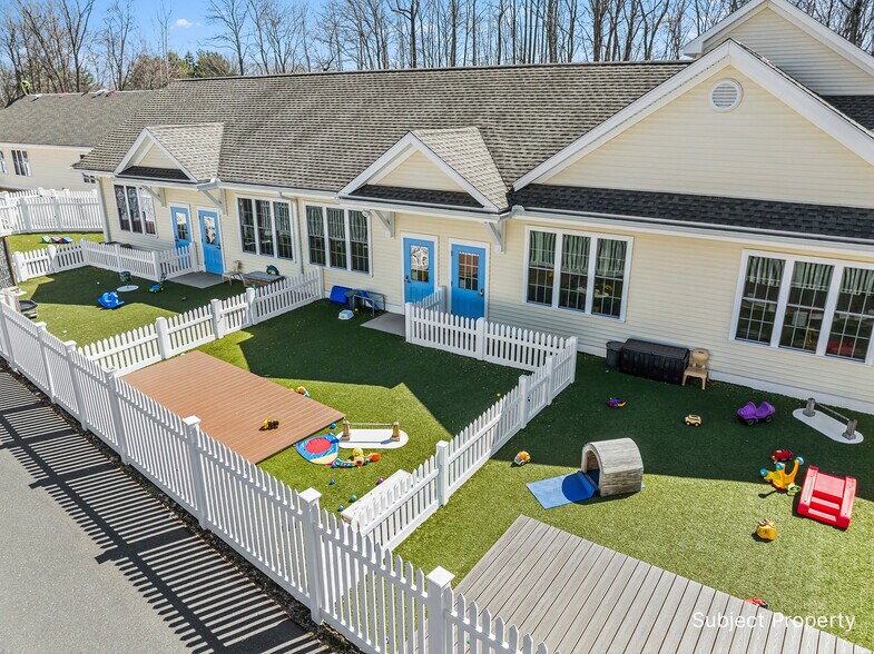 1430 Highland Ave, Cheshire, CT à vendre - Photo de l’immeuble – Image 2 sur 7