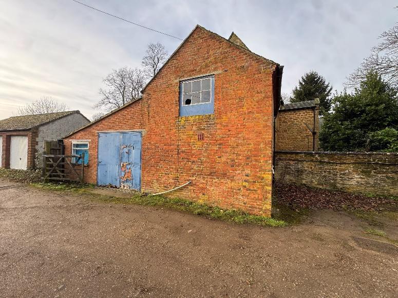 26-28 High St, Long Buckby à vendre - Photo de l’immeuble – Image 3 sur 5