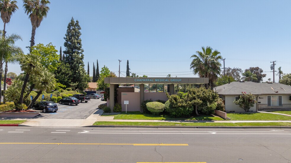 1904 N Orange Grove Ave, Pomona, CA à vendre - Photo de l’immeuble – Image 1 sur 26