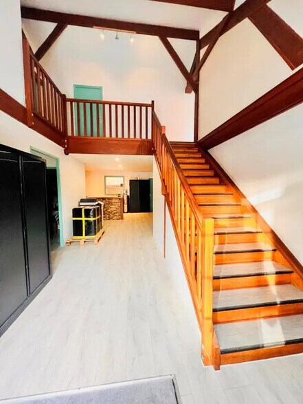 Bureau dans Plaisir à louer - Photo intérieure – Image 3 sur 11