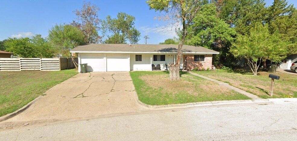 2308 Truman St, Bryan, TX à vendre - Photo principale – Image 1 sur 1