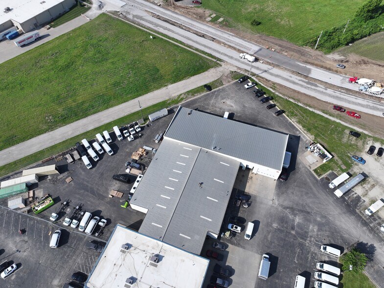 800 Quick Trip Way, Belton, MO à louer - Photo de l’immeuble – Image 2 sur 12