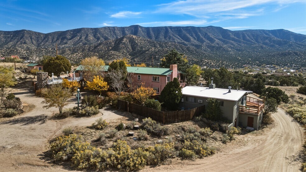 24 Matisse Rd NE, Albuquerque, NM à vendre - Photo de l’immeuble – Image 2 sur 135