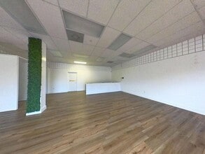 75-5595 Palani Rd, Kailua Kona, HI à louer Photo intérieure– Image 2 sur 6