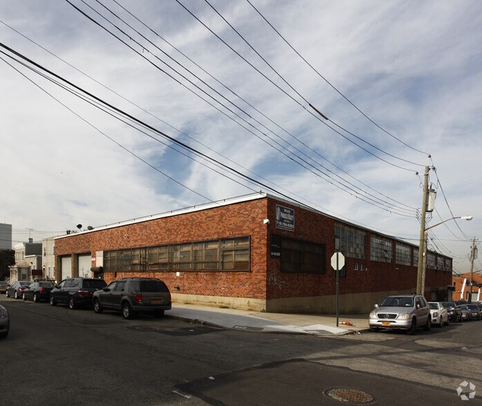 54-60 46th St, Maspeth, NY à louer - Photo de l’immeuble – Image 3 sur 9