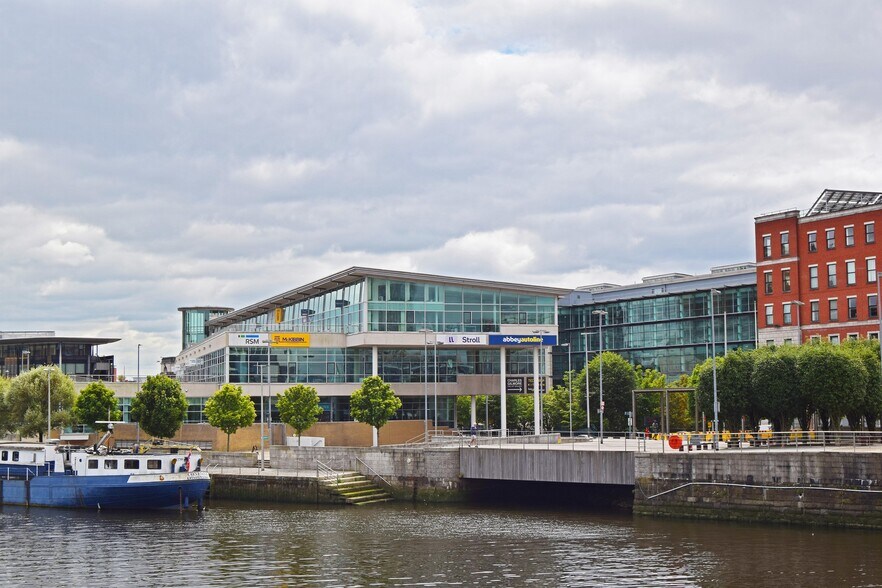 1 Lanyon Quay, Belfast à louer - Photo de l’immeuble – Image 2 sur 15