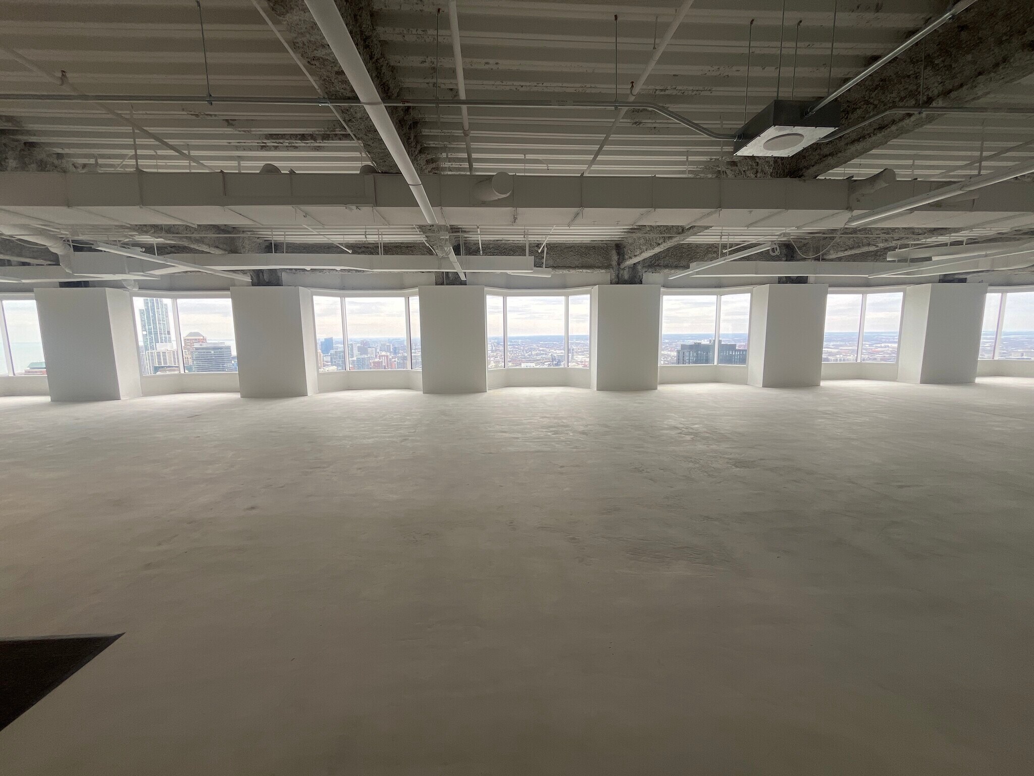 425 S Financial Pl, Chicago, IL à louer Photo de l’immeuble– Image 1 sur 4