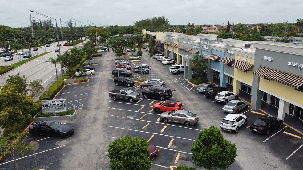 2520-2650 N University Dr, Sunrise, FL à louer - Vidéo sur l’annonce professionnelle – Image 3 sur 68