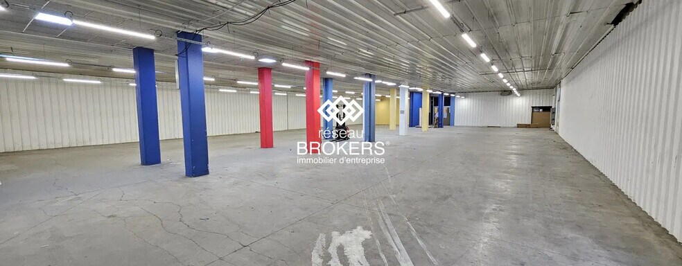 Industriel/Logistique dans Bobigny à louer - Photo de l’immeuble – Image 1 sur 3