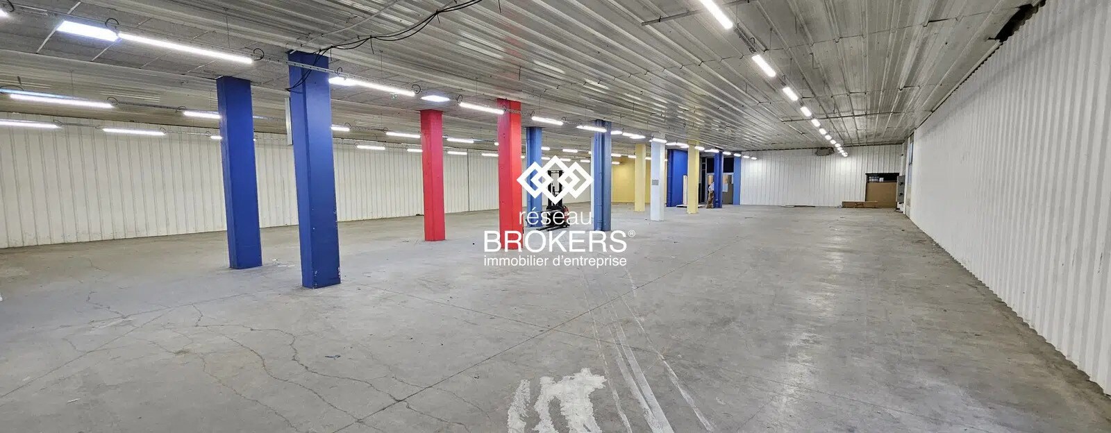 Industriel/Logistique dans Bobigny à louer Photo de l’immeuble– Image 1 sur 4