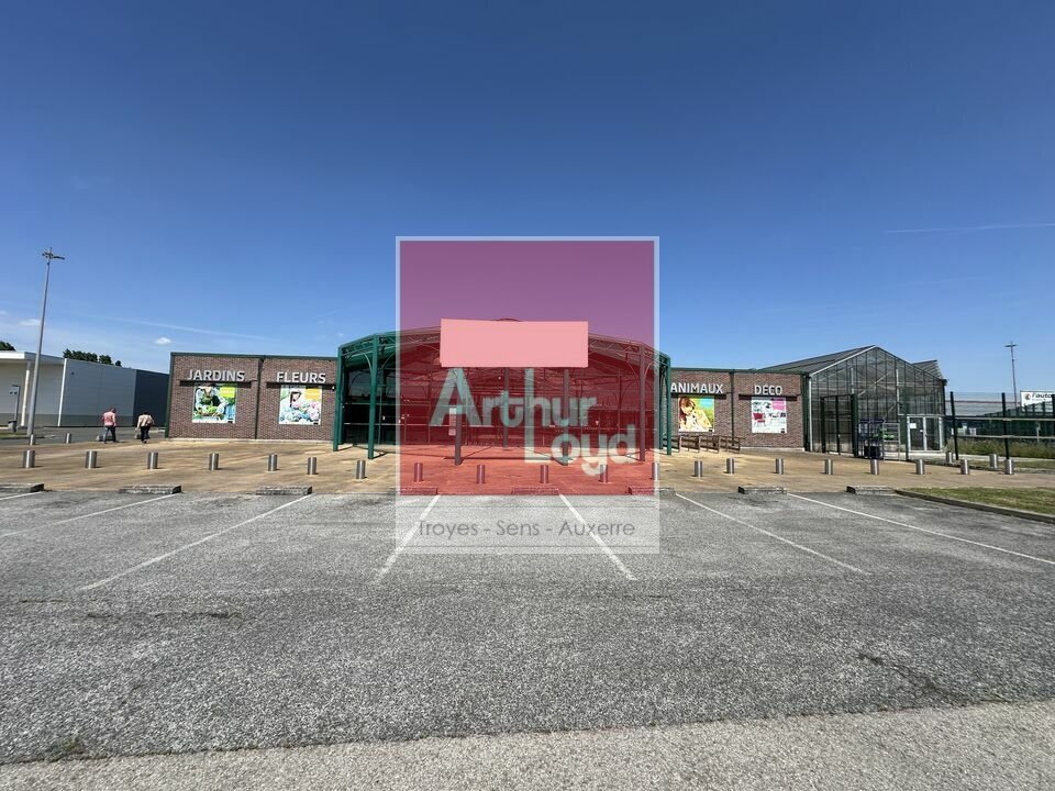 Local commercial dans Troyes à vendre Photo de l’immeuble– Image 1 sur 7