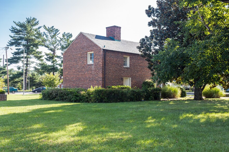 2800 Princess Anne St, Fredericksburg, VA à louer - Photo de l’immeuble – Image 3 sur 21