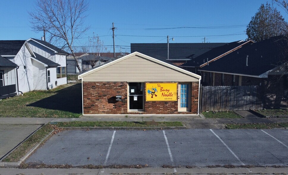 205 N 3rd St, Rogers, AR à vendre - Photo de l’immeuble – Image 2 sur 5