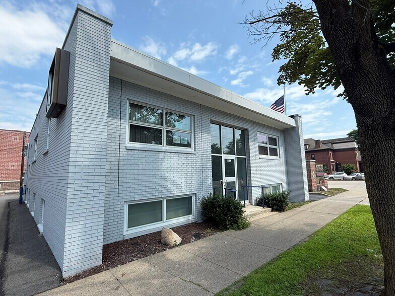 584 Wyoming Ave, Kingston, PA à vendre - Photo de l’immeuble – Image 3 sur 27