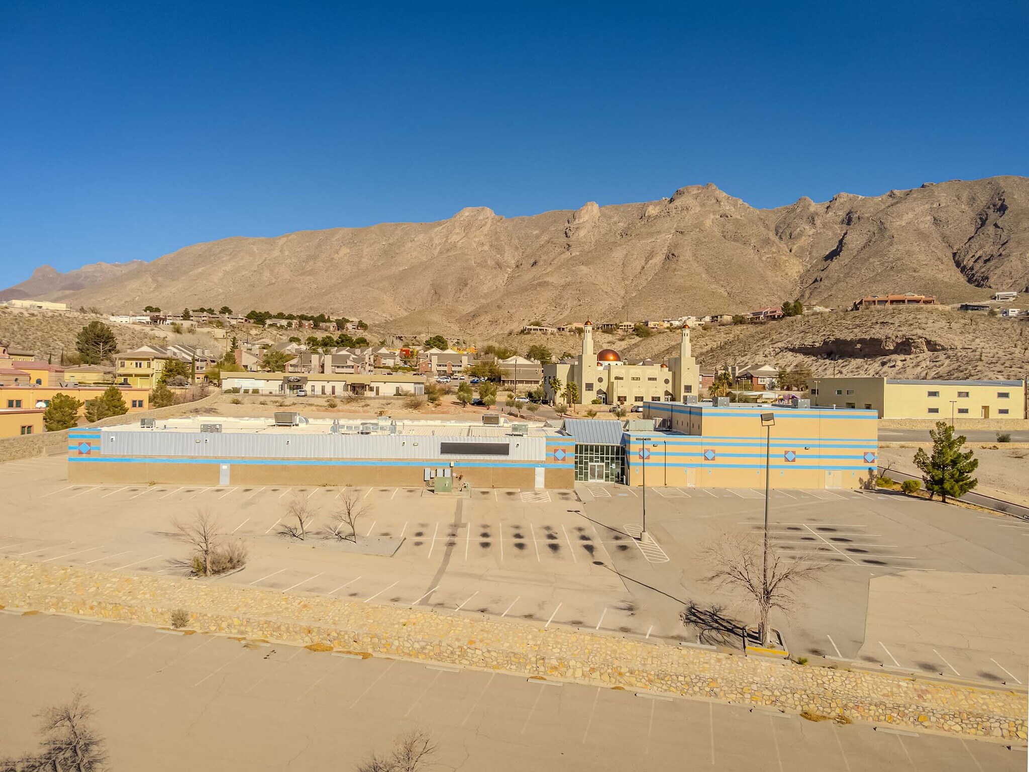 145 Paragon Ln, El Paso, TX à vendre Photo principale– Image 1 sur 23