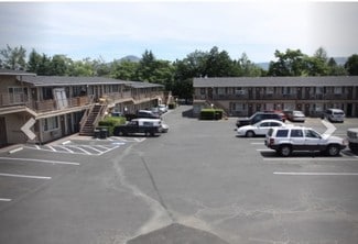 Plus de détails pour 500 N Riverside Ave, Medford, OR - Hôtellerie à vendre
