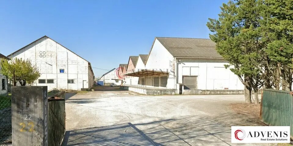 Local d’activités dans Floirac à louer - Photo de l’immeuble – Image 1 sur 1