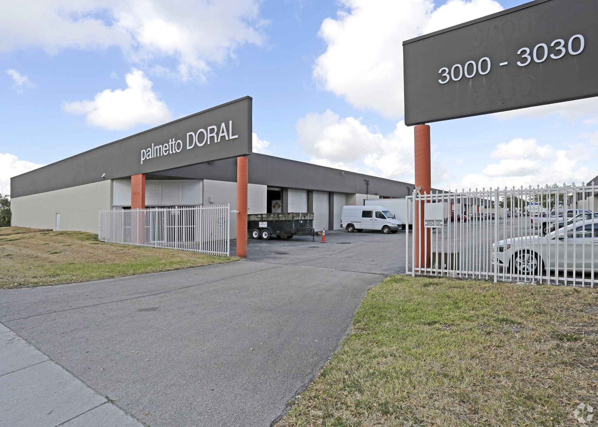 3000-3030 NW 79th Ave, Doral, FL à louer Photo de l’immeuble– Image 1 sur 2