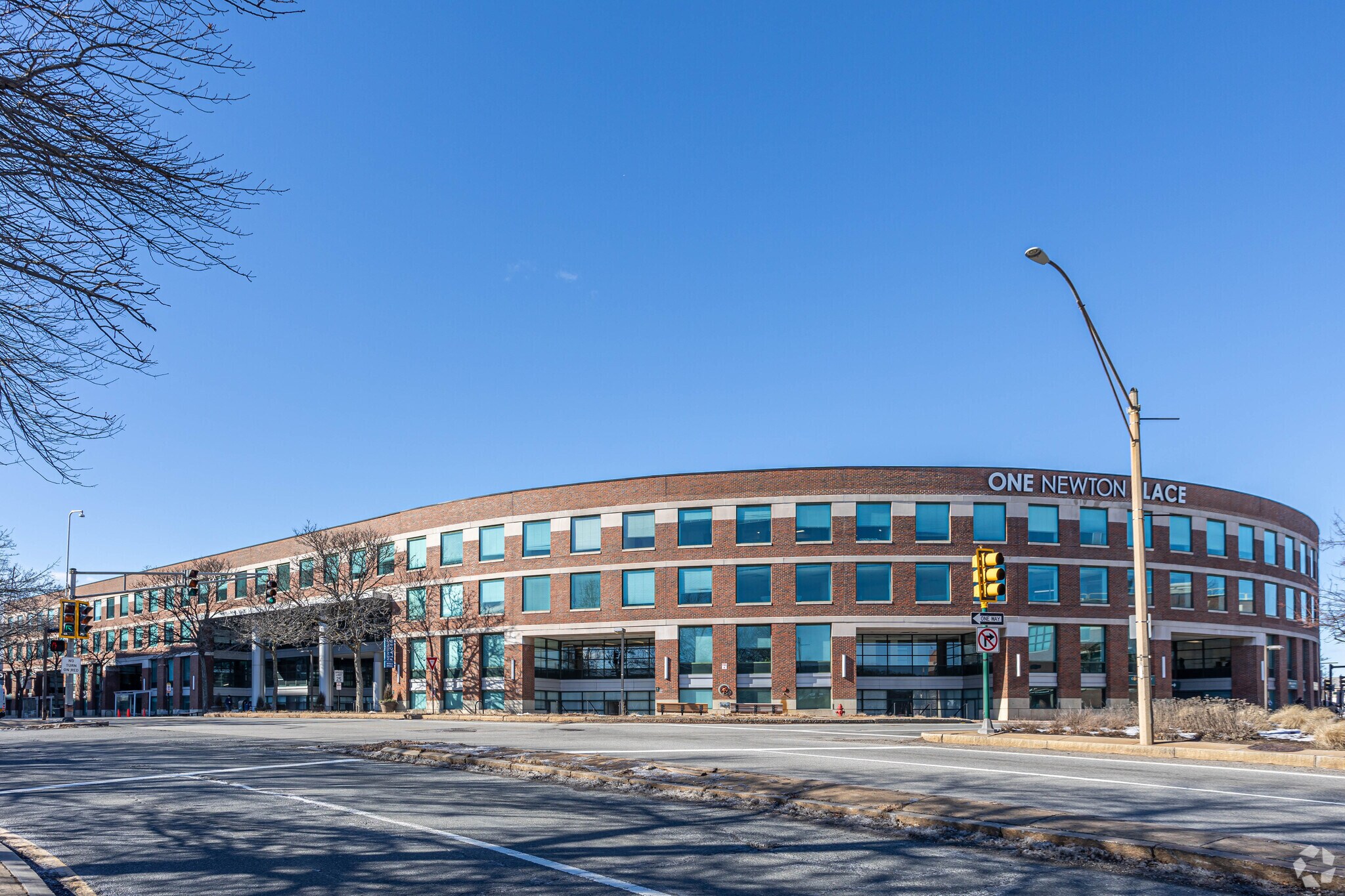 275 Washington St, Newton, MA à louer Photo principale– Image 1 sur 11