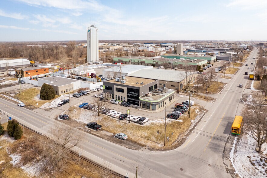 100 Boul Ford, Châteauguay, QC à vendre - Aérien – Image 2 sur 4
