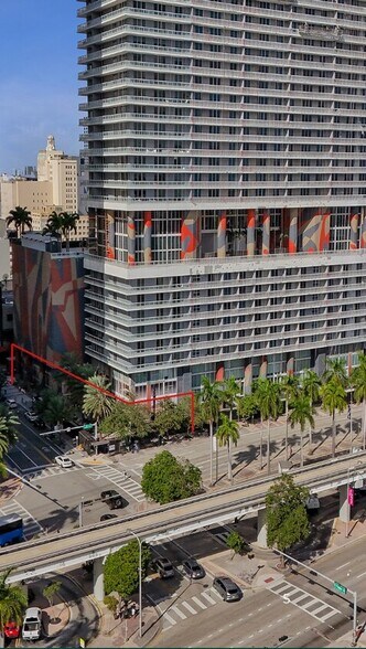 50 Biscayne Blvd, Miami, FL à vendre - Photo de l’immeuble – Image 2 sur 10