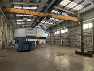 Plus de détails pour Local d'activités à louer