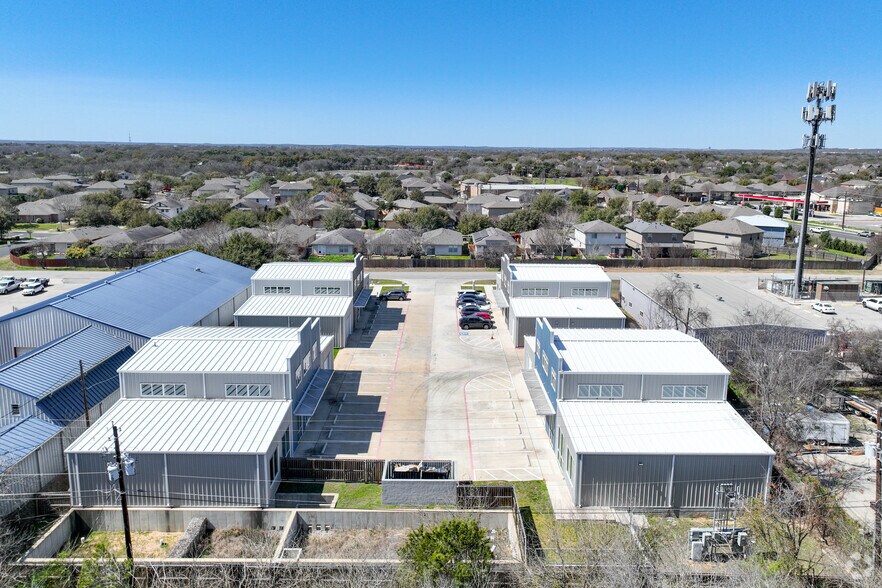 11215 Conroy Ln, Manchaca, TX à louer - Aérien – Image 2 sur 17