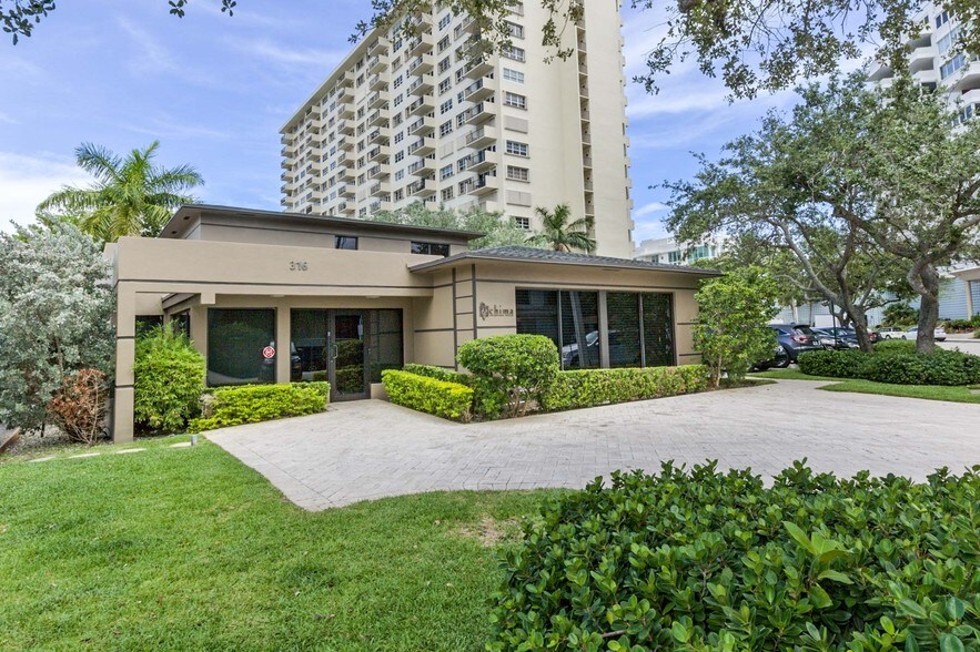 316 Sunset Dr, Fort Lauderdale, FL à louer - Photo principale – Image 1 sur 5