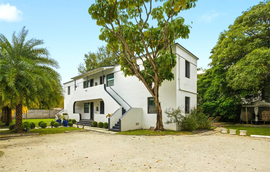 8270-8280 NE 1st Pl, Miami, FL à vendre - Photo de l’immeuble – Image 3 sur 18