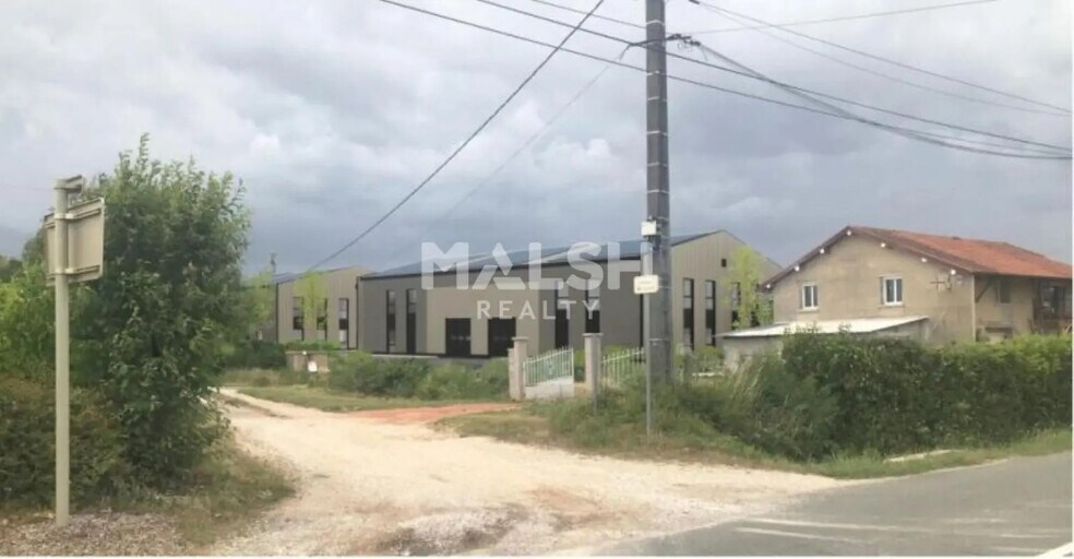 Local d’activités dans Saint-Nizier-le-Désert à louer - Photo de l’immeuble – Image 2 sur 5