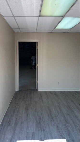 903 Yuma St, Colorado Springs, CO à louer - Photo intérieure – Image 3 sur 6