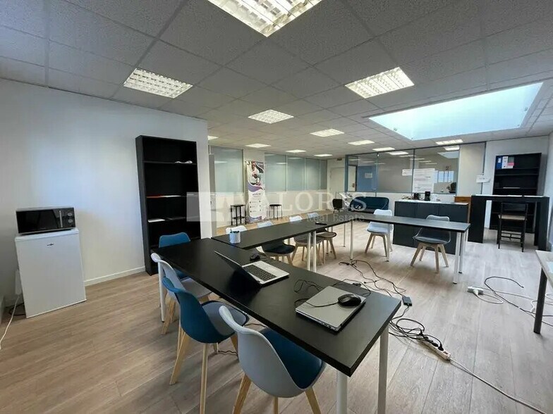 Bureau dans Marseille à louer - Photo intérieure – Image 3 sur 13
