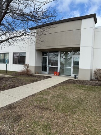 Plus de détails pour 22285 N Pepper Rd, Lake Barrington, IL - Bureau à vendre